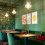 Hotel Newly Renovated Boutique Hotel Vier Jahreszeiten In The Heart Of Salzburg