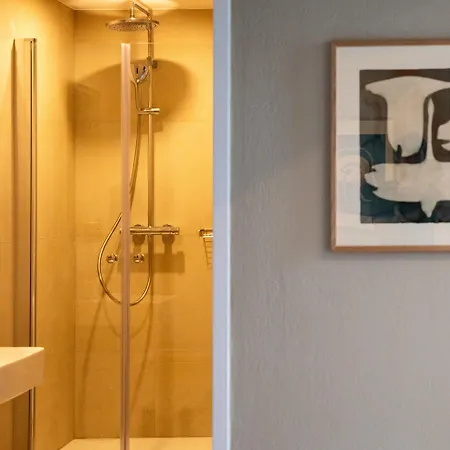 Hotell Vier Jahreszeiten 4*