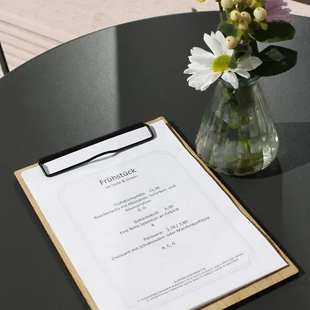 Newly Renovated Boutique Vier Jahreszeiten In The Heart Of