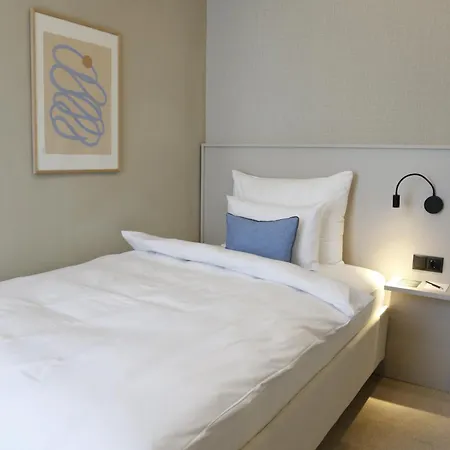Newly Renovated Boutique Vier Jahreszeiten In The Heart Of מלון 4*