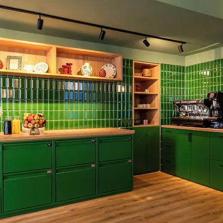 Newly Renovated Boutique Vier Jahreszeiten In The Heart Of