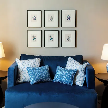 Newly Renovated Boutique Vier Jahreszeiten In The Heart Of מלון