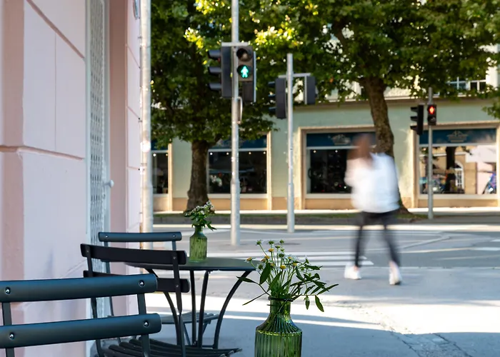 Ξενοδοχείο Vier Jahreszeiten 4*