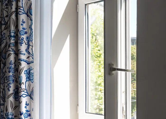 Vier Jahreszeiten Ξενοδοχείο