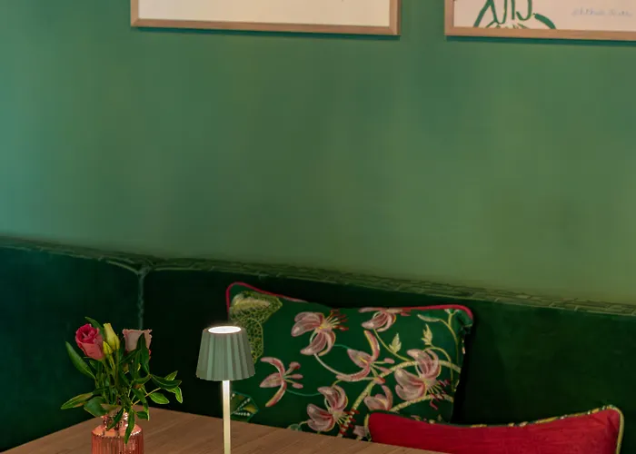 Vier Jahreszeiten 4*