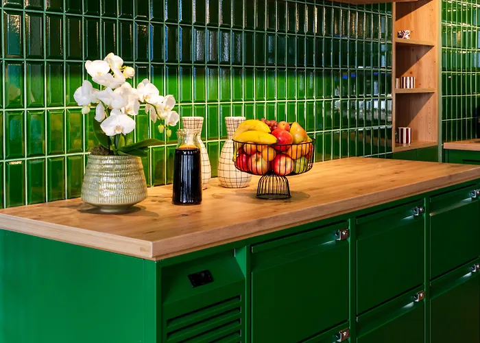 Vier Jahreszeiten 4*