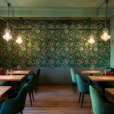 加雷兹提恩萨尔兹堡酒店 酒店 4*