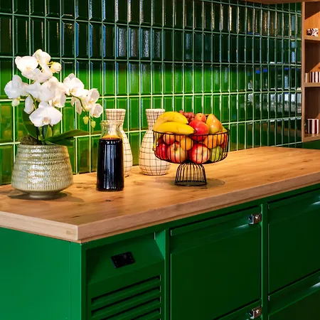 Newly Renovated Boutique Vier Jahreszeiten In The Heart Of 4*