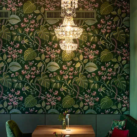 加雷兹提恩萨尔兹堡酒店 酒店 4*