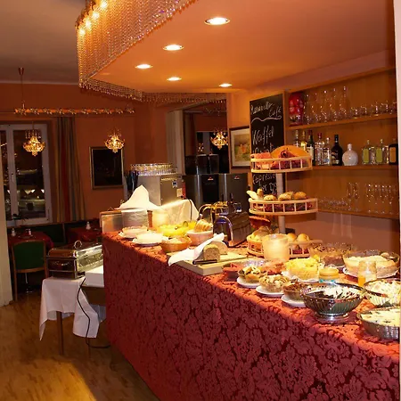 加雷兹提恩萨尔兹堡酒店 4*