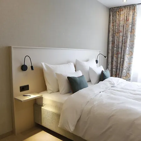 Hotel Newly Renovated Boutique Vier Jahreszeiten In The Heart Of