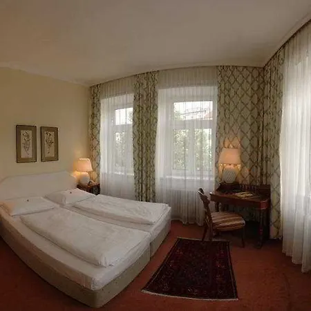 Vier Jahreszeiten Hotel Salzburg