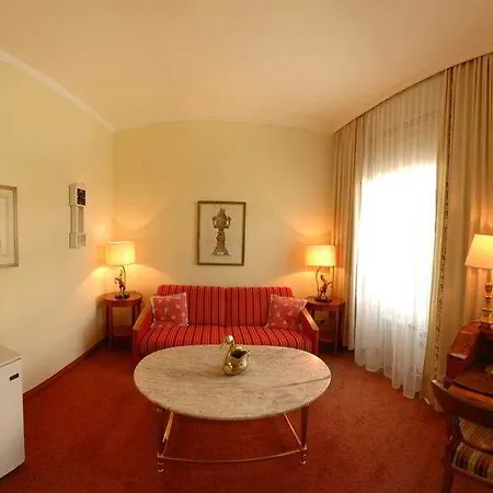 Hotel Vier Jahreszeiten 4*