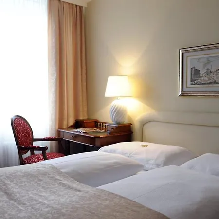 Vier Jahreszeiten Hotel